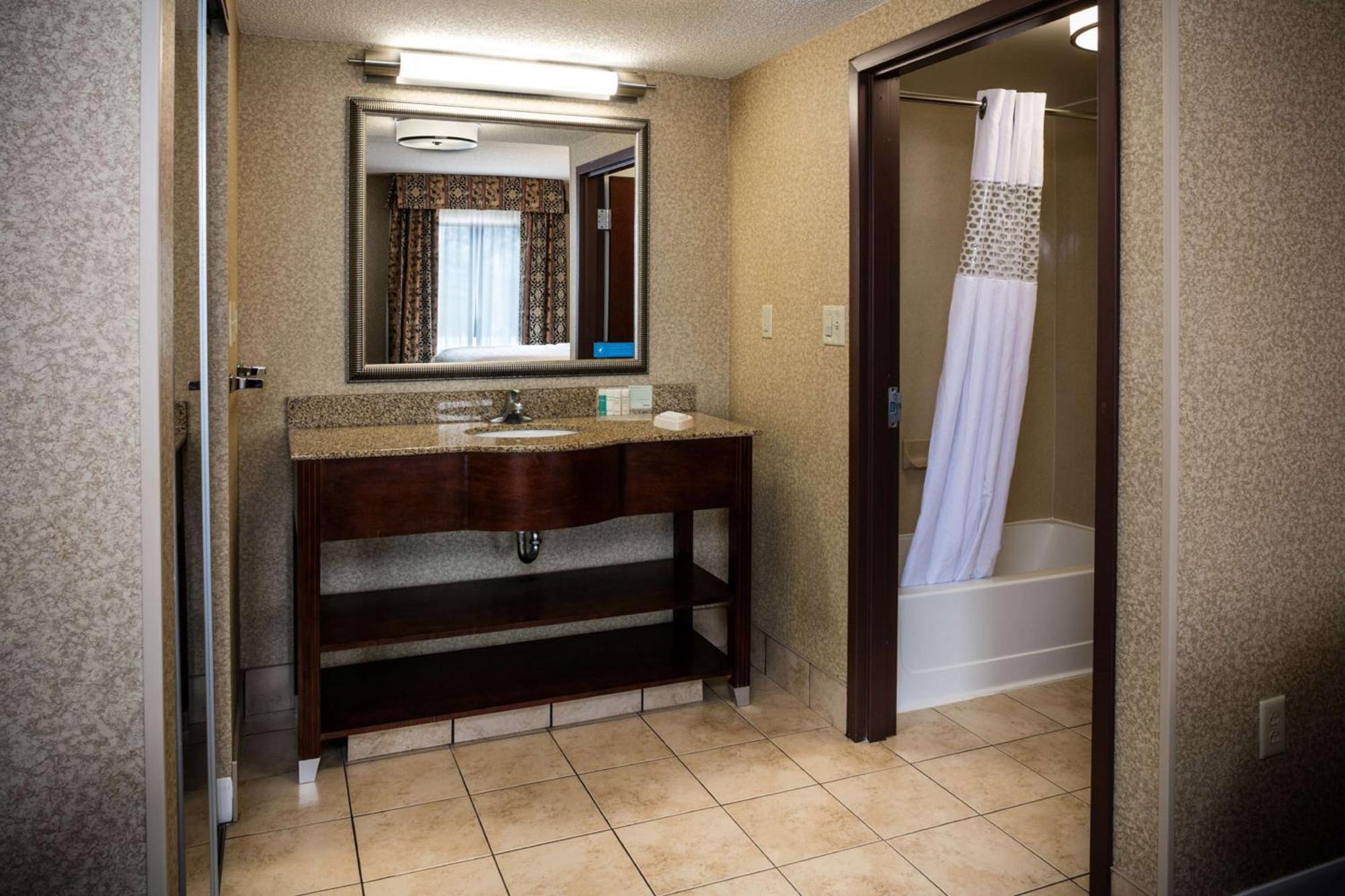 Hampton Inn & Suites Toledo-Perrysburg Rossford Ngoại thất bức ảnh