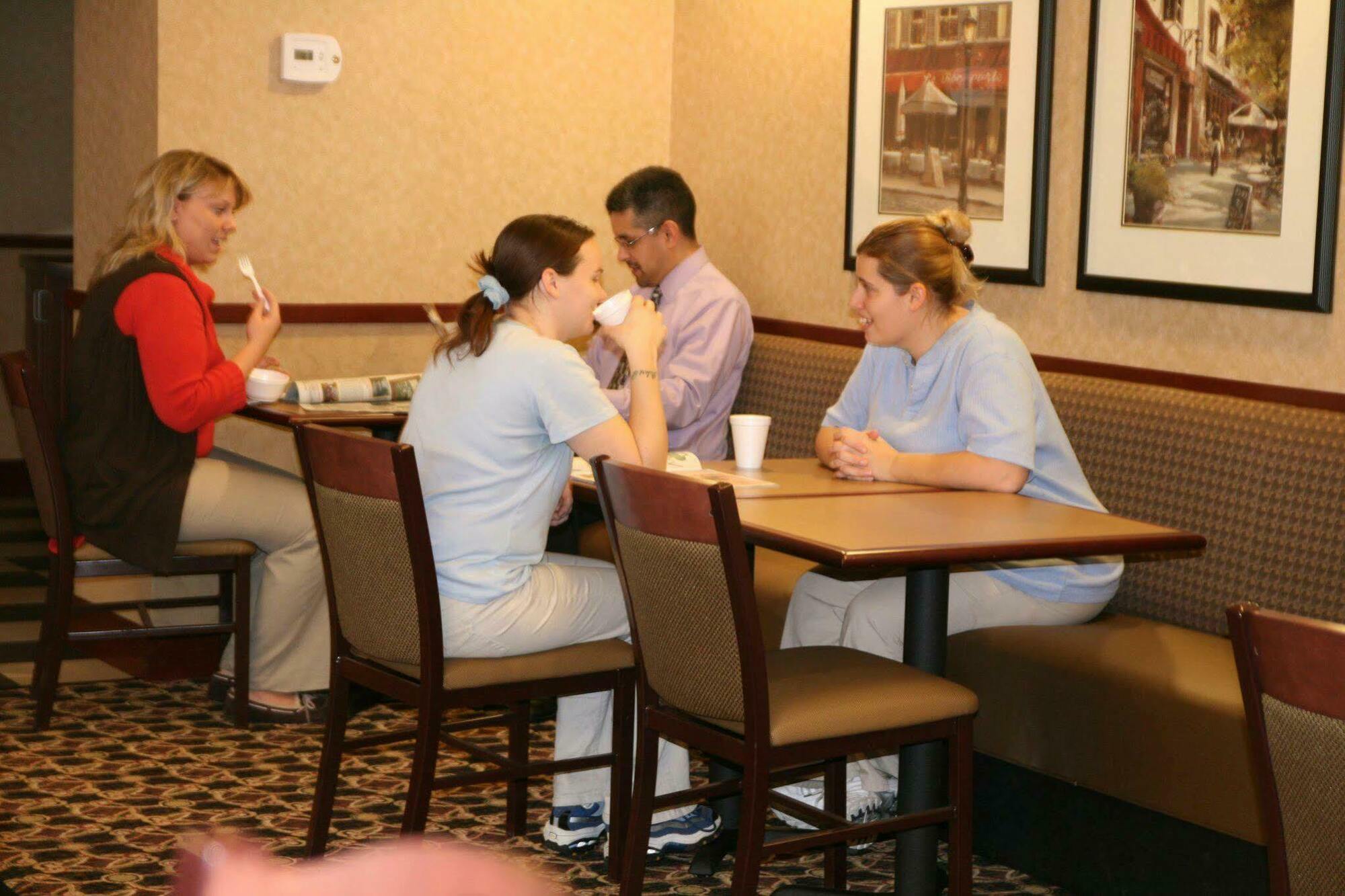 Hampton Inn & Suites Toledo-Perrysburg Rossford Nhà hàng bức ảnh